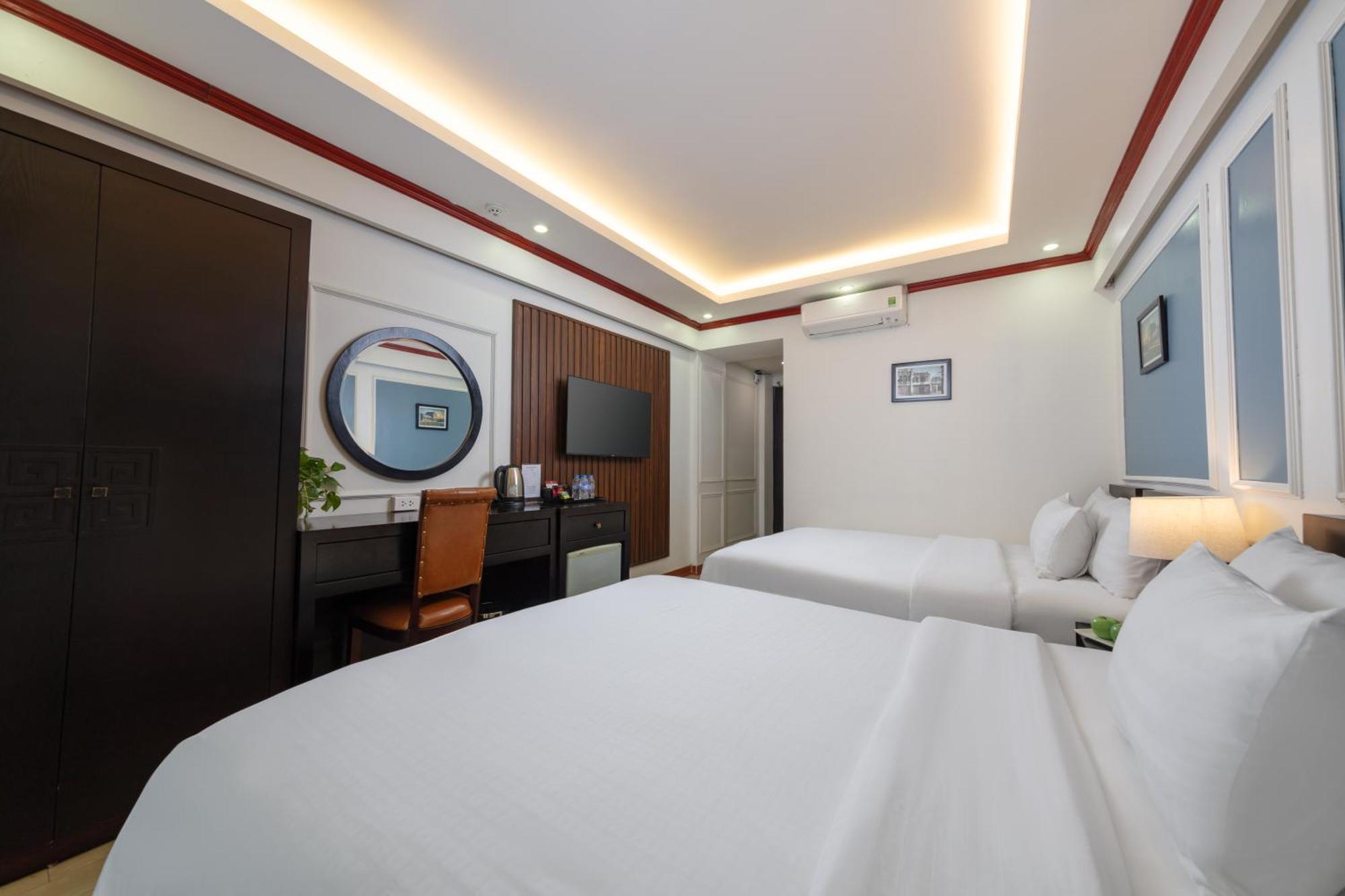Viet Hotel & Travel Hanoi Exterior photo