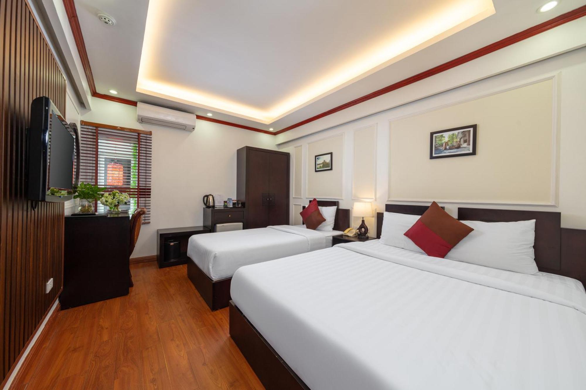 Viet Hotel & Travel Hanoi Exterior photo
