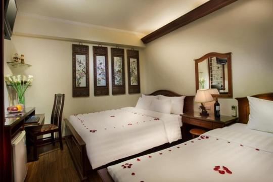 Viet Hotel & Travel Hanoi Exterior photo