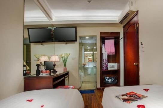 Viet Hotel & Travel Hanoi Exterior photo